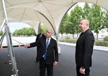 Prezident İlham Əliyev Bakı-Ələt-Qazax-Gürcüstan ilə dövlət sərhədi magistral yolunun Yevlax şəhərindən keçən hissəsində görülən işlərlə tanış olub (FOTO/VİDEO) (YENİLƏNİB)