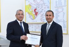 "Qaçqınkom"da dövlət qulluqçularının peşə bayramı gününə həsr olunmuş tədbir keçirilib (FOTO)