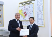 "Qaçqınkom"da dövlət qulluqçularının peşə bayramı gününə həsr olunmuş tədbir keçirilib (FOTO)