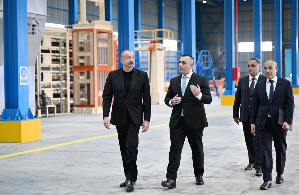 Prezident İlham Əliyev Goranboyda tikinti materialları istehsalı müəssisəsinin açılışında iştirak edib (FOTO) (YENİLƏNİB)