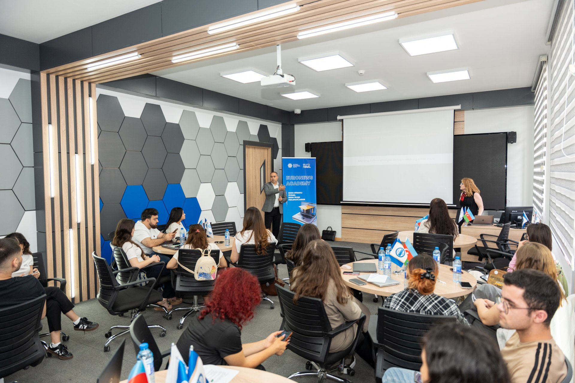 “Euronews Academy” “Rəqəmsal Jurnalistika” mövzusunda təlim proqramına başlayıb (FOTO)