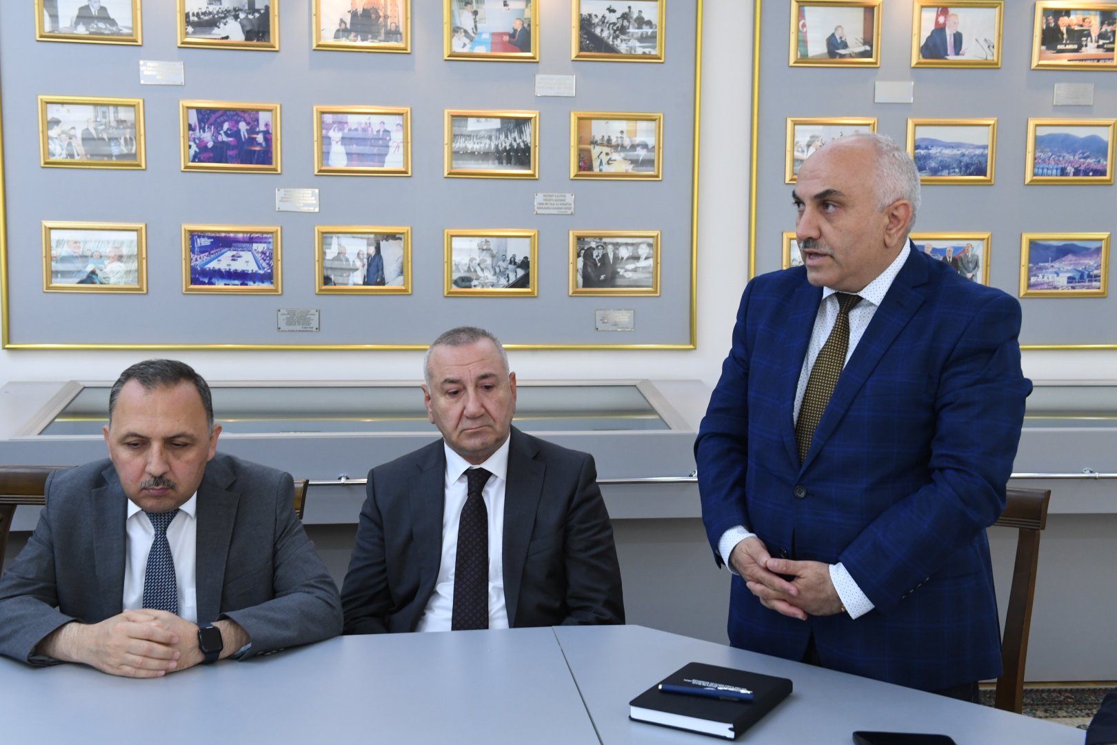 "Qaçqınkom"da dövlət qulluqçularının peşə bayramı gününə həsr olunmuş tədbir keçirilib (FOTO)