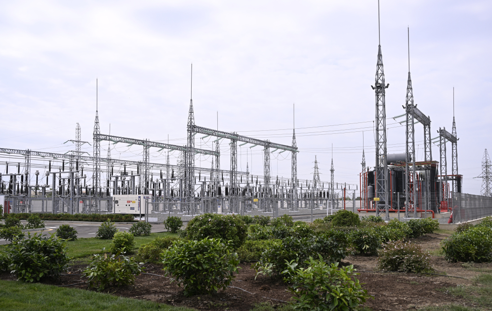 Prezidenti İlham Əliyev “Yevlax” qovşaq yarımstansiyasının, Regional Təlim-Tədris və Laboratoriya Mərkəzinin açılışında iştirak edib (FOTO) (YENİLƏNİB)