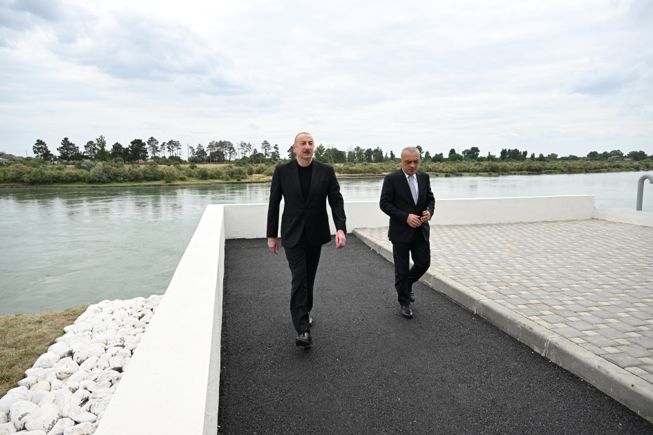 Prezident İlham Əliyev Yevlax şəhəri qumsüzgəc texnologiyalı sutəmizləyici qurğunun açılışında iştirak edib (FOTO/VİDEO) (YENİLƏNİB)