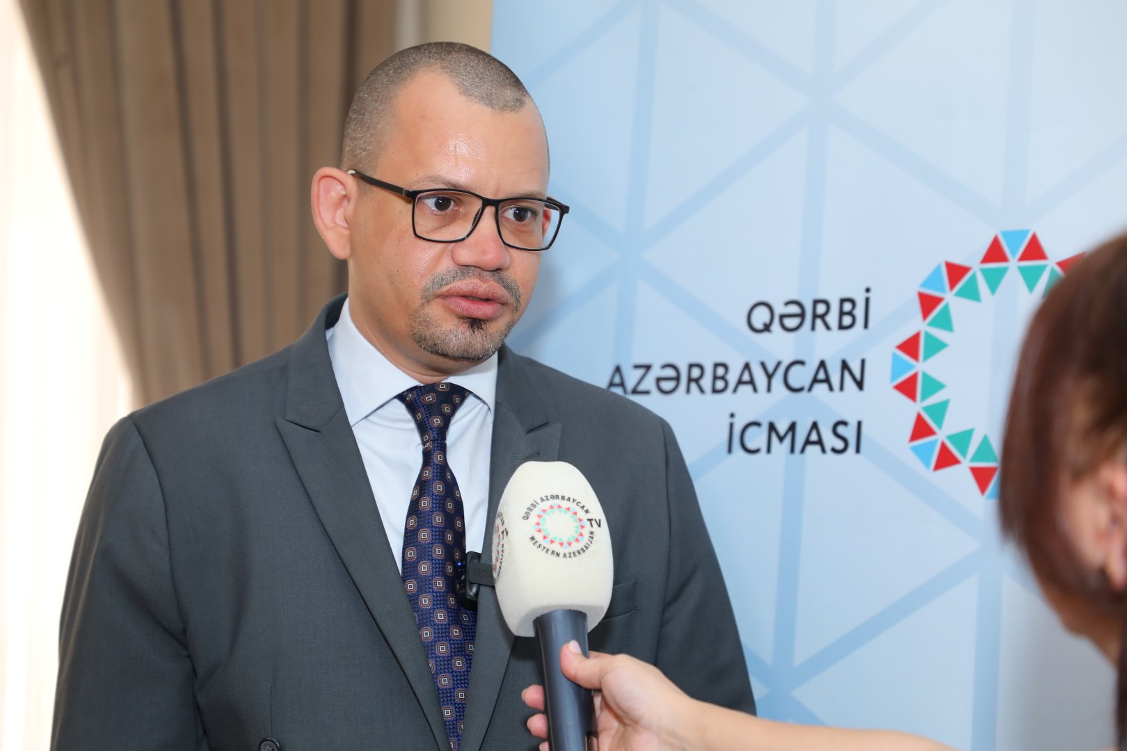 Ermənistandan zorla çıxarılan azərbaycanlıların qayıdış hüququ ətrafında fikir mübadiləsi aparılıb (FOTO)