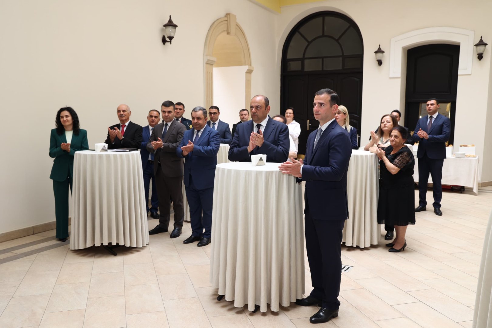 Baş Prokurorluqda dövlət qulluqçularının peşə bayramı qeyd olunub (FOTO)