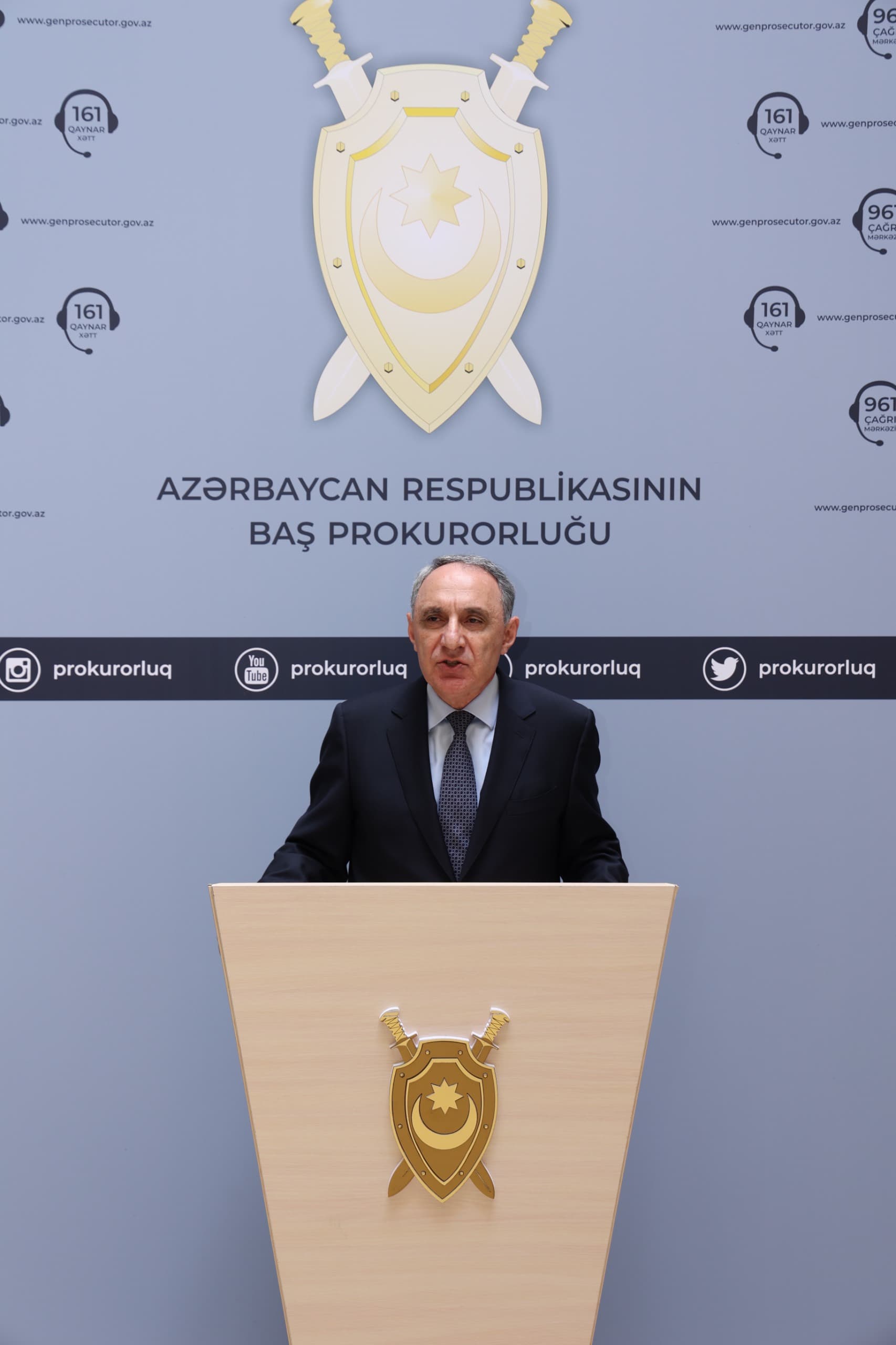 Baş Prokurorluqda dövlət qulluqçularının peşə bayramı qeyd olunub (FOTO)