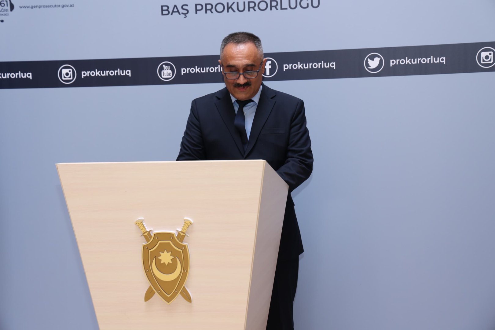 Baş Prokurorluqda dövlət qulluqçularının peşə bayramı qeyd olunub (FOTO)