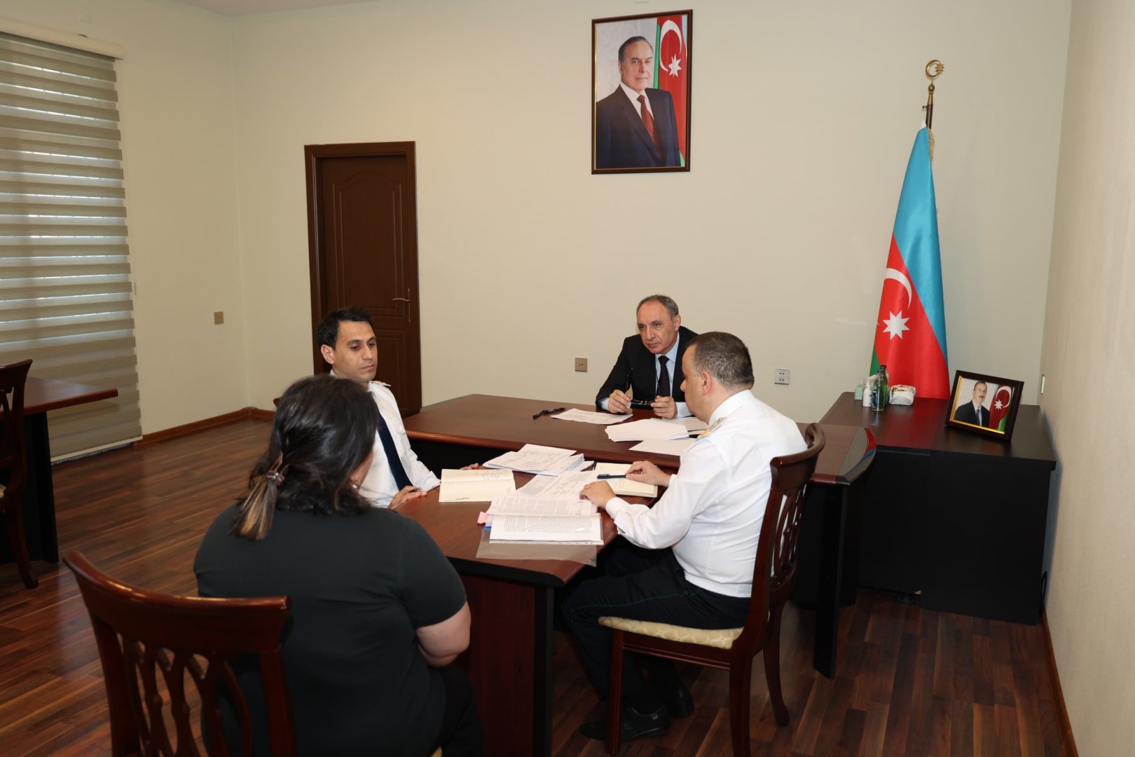 Baş prokuror paytaxtın Binəqədi rayonunda vətəndaşları qəbul edib