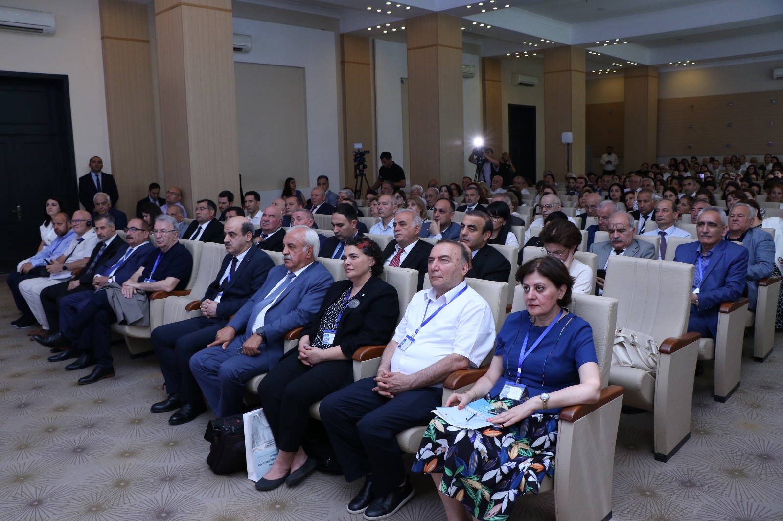 AzMİU-da beynəlxalq elmi konfrans: Dünya alimləri inşaatın müasir problemlərini müzakirə etdilər (FOTO)