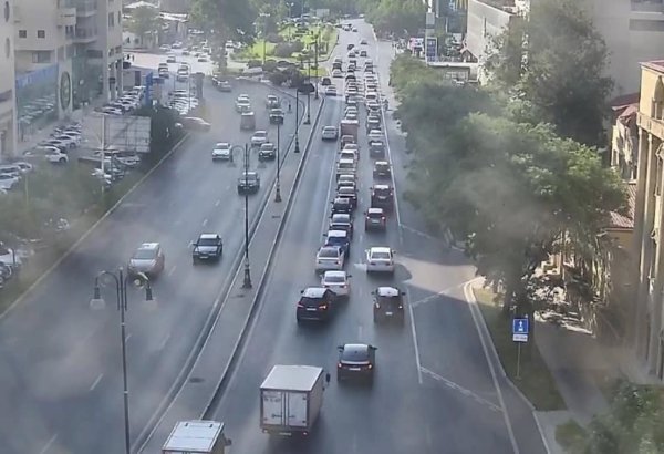 Sürücülərin NƏZƏRİNƏ: Bakıda bu yollarda sıxlıq var - SİYAHI (FOTO)