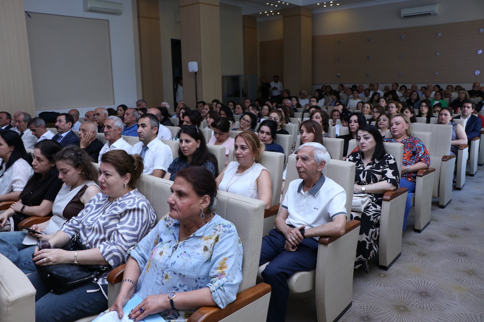 AzMİU-da beynəlxalq elmi konfrans: Dünya alimləri inşaatın müasir problemlərini müzakirə etdilər (FOTO)