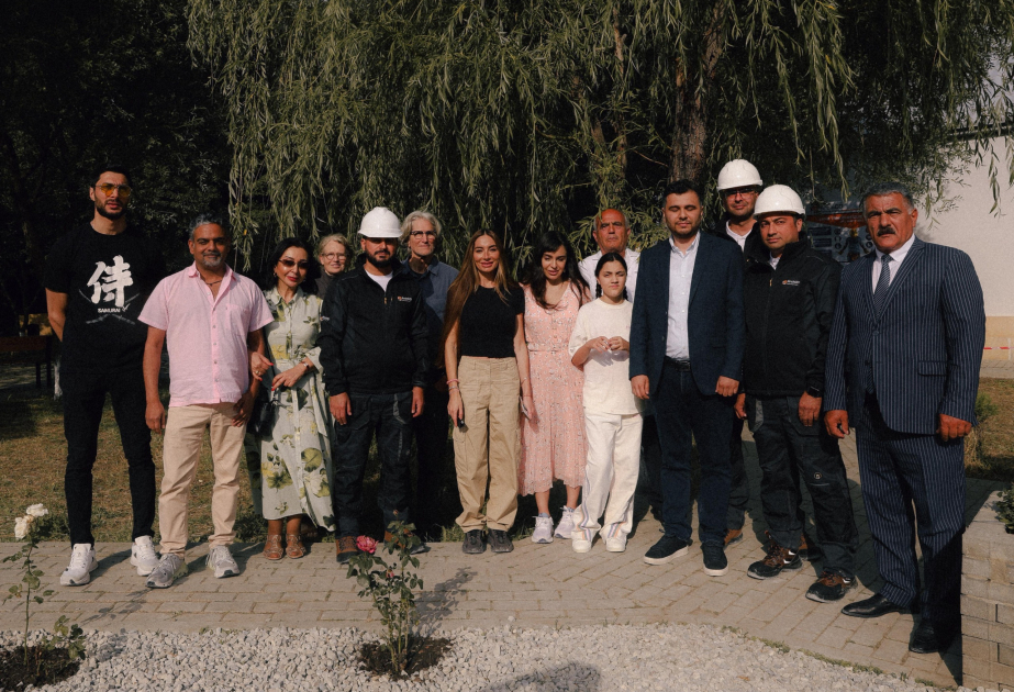 Heydər Əliyev Fondunun vitse-prezidenti Leyla Əliyeva və Bakı Media Mərkəzinin rəhbəri Arzu Əliyeva Altıağac Milli Parkını ziyarət ediblər (FOTO)