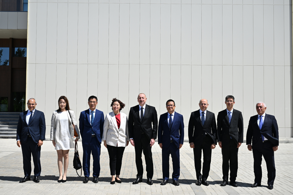 Prezident İlham Əliyev Mingəçevirdə Çinin "Dongfang Electric İnternational Corporation" Şirkətinin İdarə Heyətinin sədrini qəbul edib (FOTO)