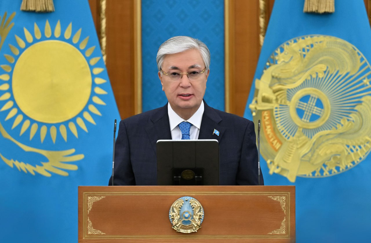 Tokayev Azərbaycan və Ermənistan arasında imzalanmış sülh razılaşmasına dair Bəyannaməni tarixi nailiyyət hesab edir