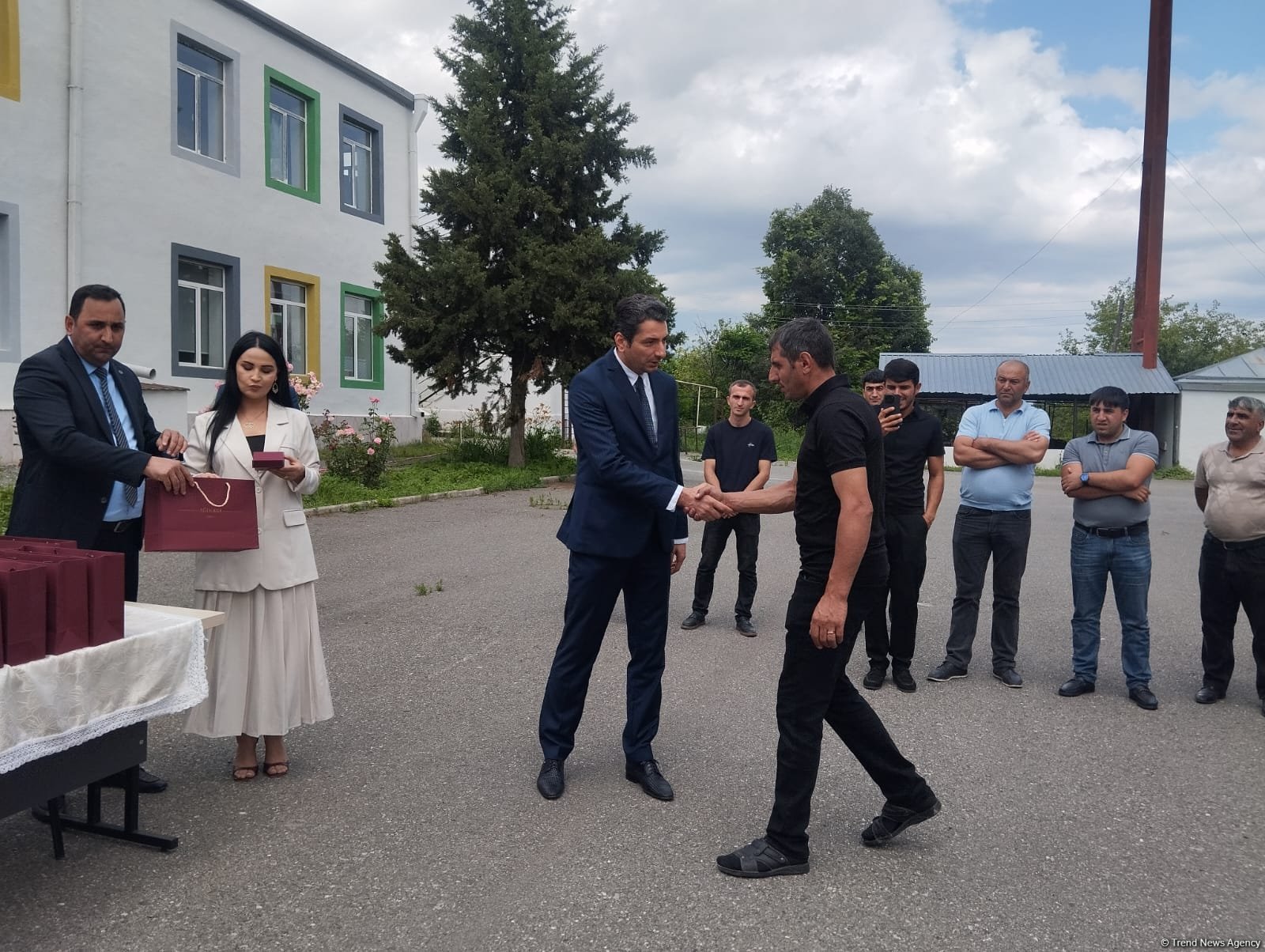 Həsənrizə köçən 40 ailəyə evlərinin açarları təqdim edildi (YENİLƏNİB) (FOTO)