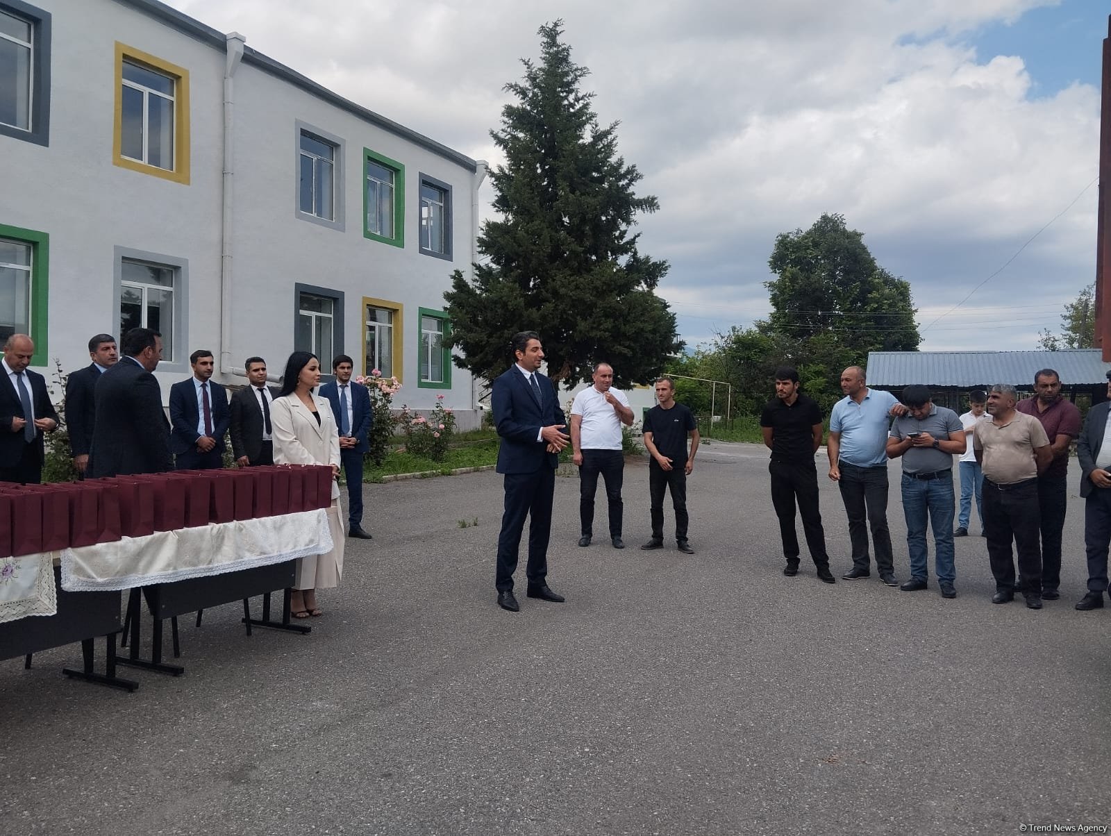 Həsənrizə köçən 40 ailəyə evlərinin açarları təqdim edildi (YENİLƏNİB) (FOTO)