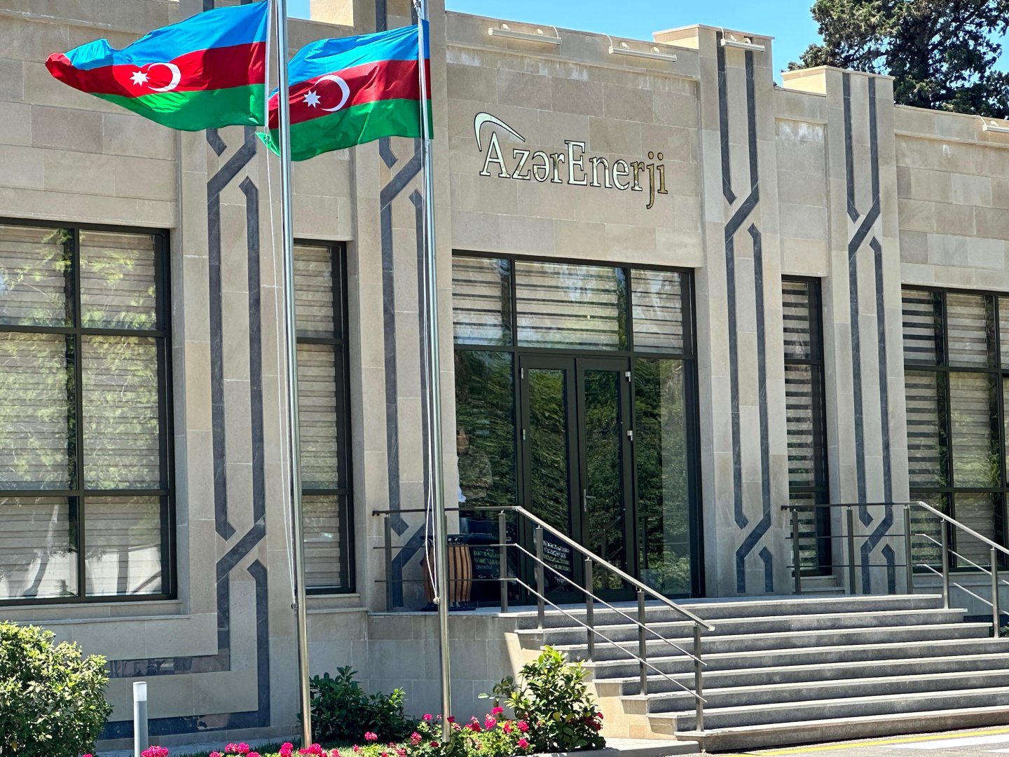 “Yevlax” qovşaq yarımstansiyası ən son rəqəmsal texnologiyalarla təmin olunub (FOTO)