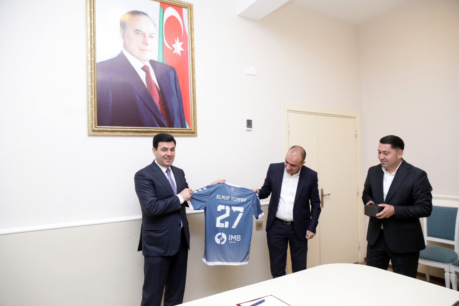 "Şimal" futbol klubunun üzvləri ilə görüş keçirilib (FOTO)