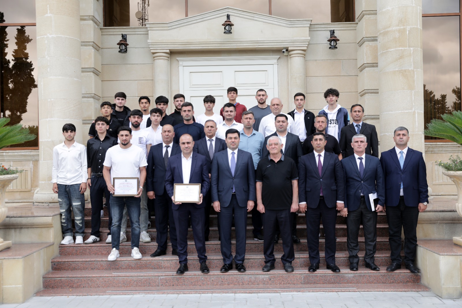 "Şimal" futbol klubunun üzvləri ilə görüş keçirilib (FOTO)