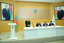 Milli Məclisin və Vəkillər Kollegiyasının təşəbbüsü ilə Binəqədidə aztəminatlı ailələrə hüquqi yardım aksiyası keçirilib (FOTO)