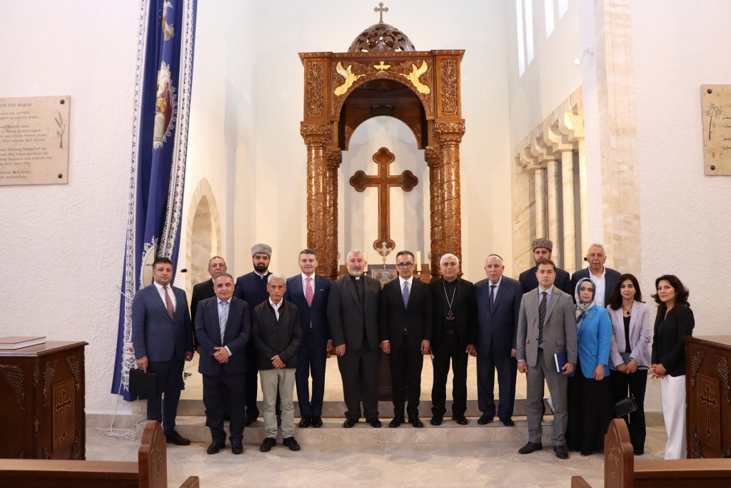 Azərbaycan nümayəndə heyəti Almaniyada müxtəlif dini konfessiyaların nümayəndələri ilə görüşüb (FOTO)