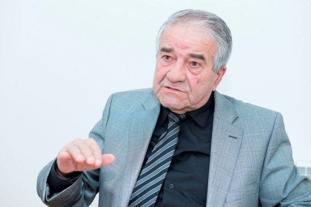 Vətənə bax, düzlən...