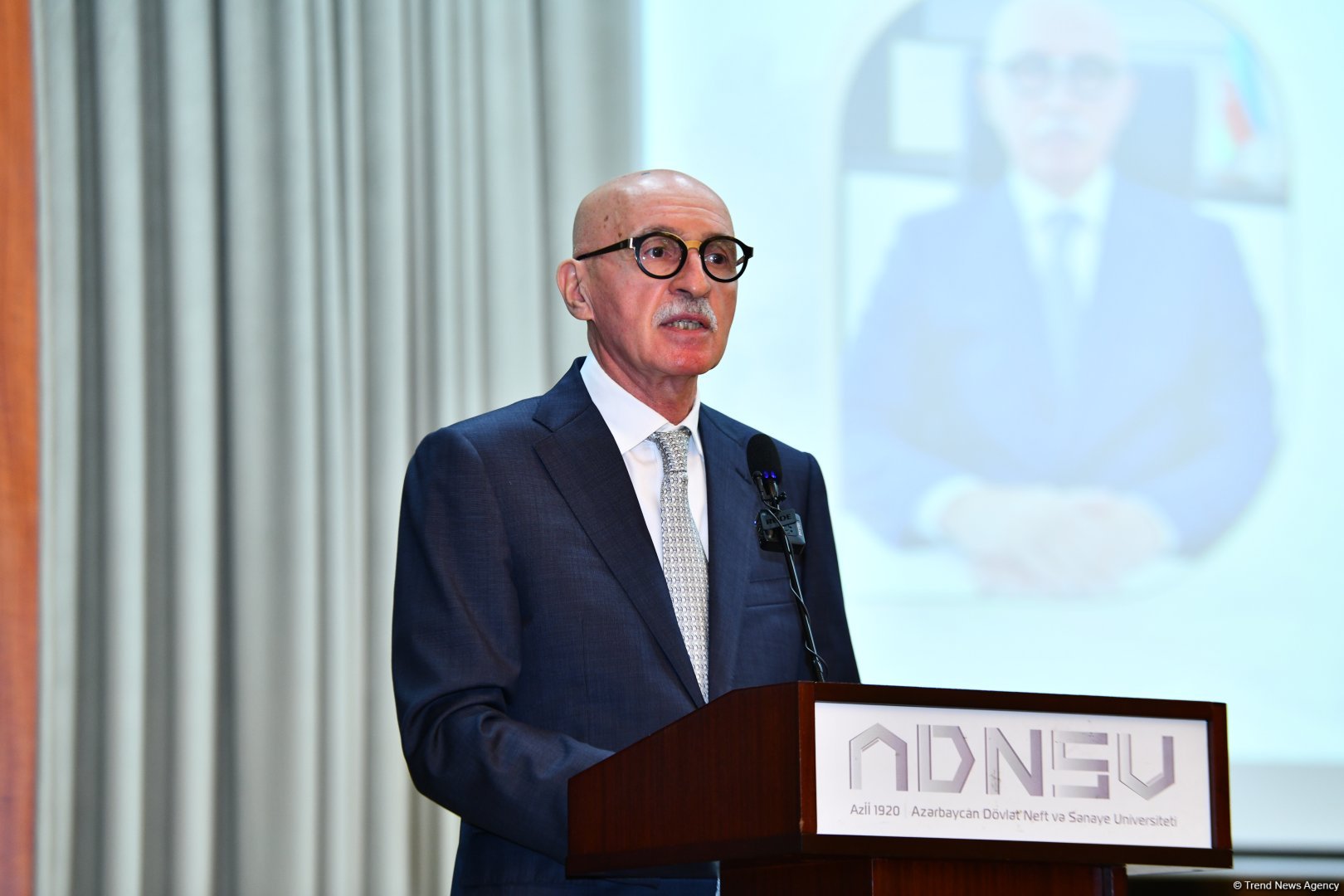 Qərbi Azərbaycana Qayıdış Konsepsiyasının təbliğində gənc müəllimlərin roluna həsr olunmuş Forum keçirilib (FOTO)