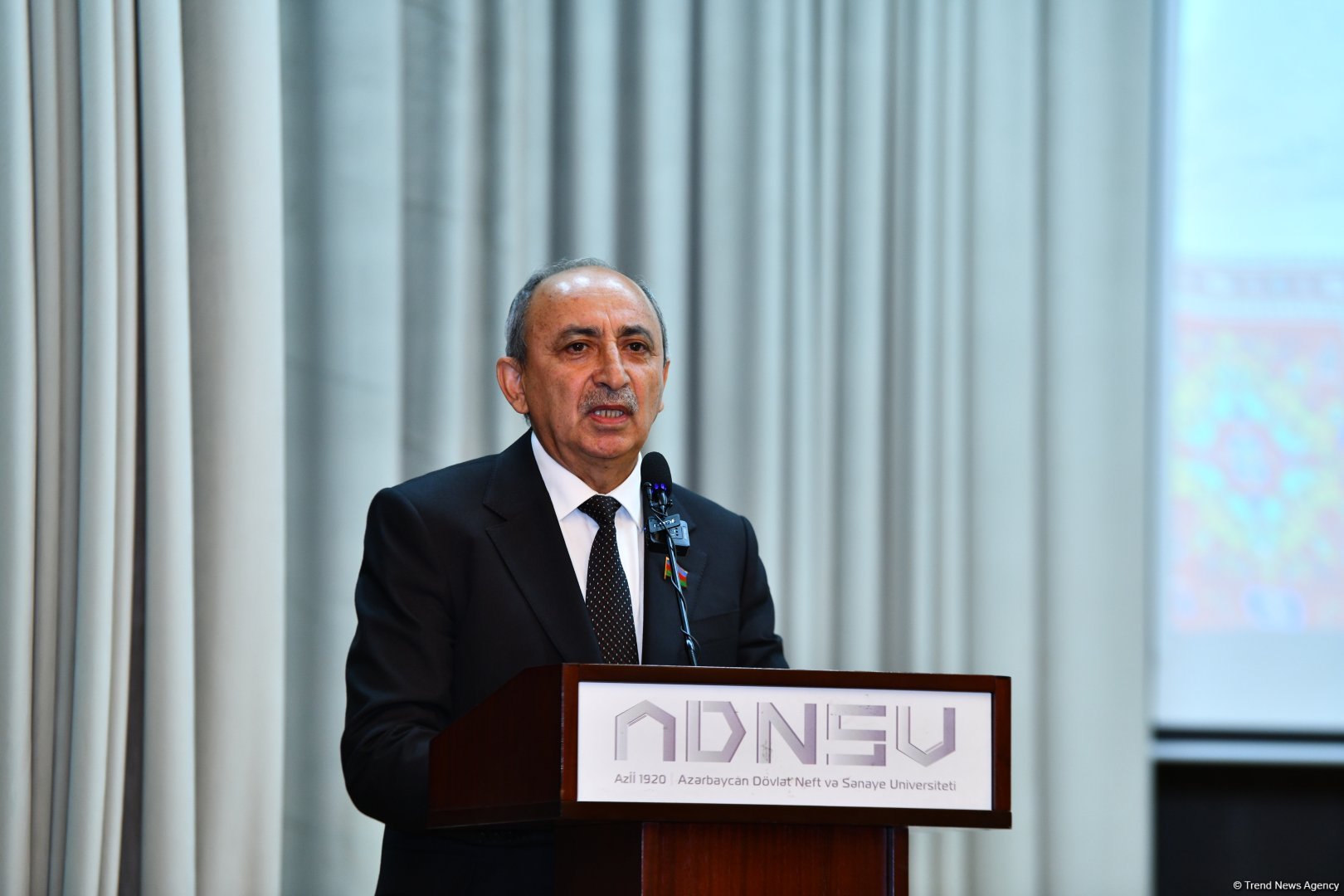 Qərbi Azərbaycana Qayıdış Konsepsiyasının təbliğində gənc müəllimlərin roluna həsr olunmuş Forum keçirilib (FOTO)