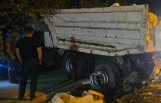 Yevlaxda iki yük maşınının iştirakı ilə yol qəzası olub