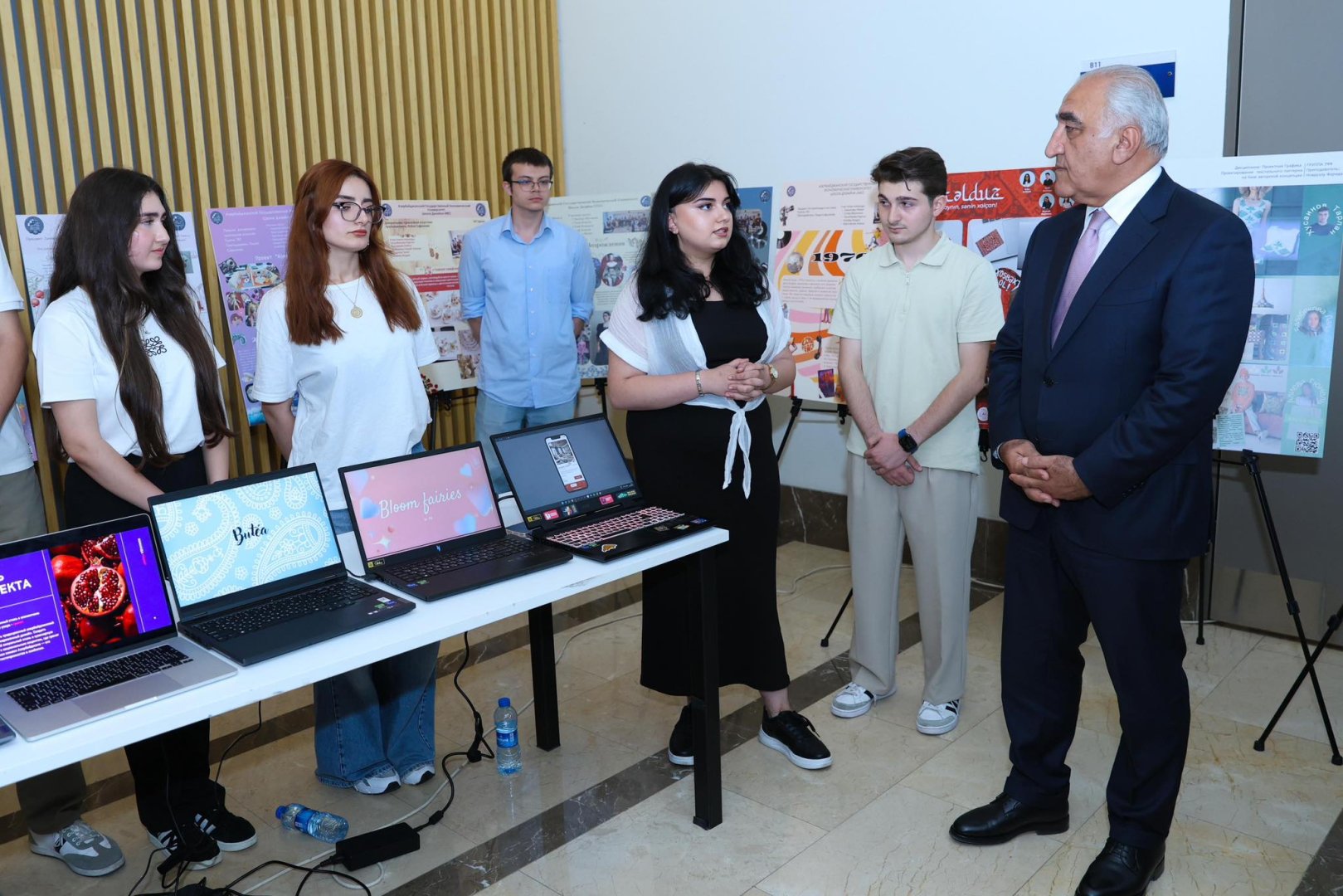 UNEC-də layihə əsaslı öyrənməyə keçid: Dizayn təhsilində yeni mərhələ (FOTO)