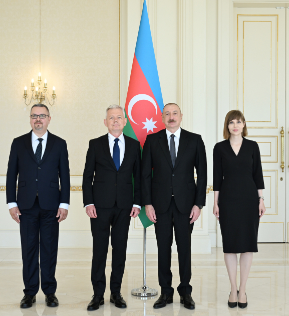Prezident İlham Əliyev Polşanın ölkəmizdə yeni təyin olunmuş səfirinin etimadnaməsini qəbul edib (FOTO/VİDEO)