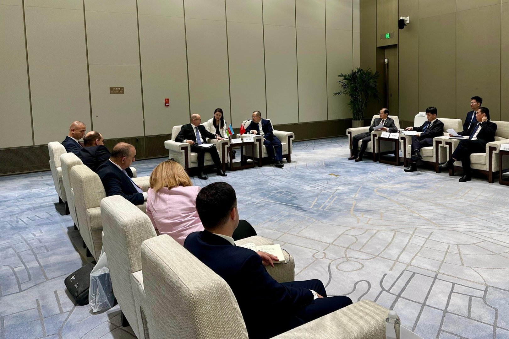 Çinin Elektrik Enerjisinin Planlaşdırılması və Mühəndislik İnstitutu ilə saziş imzalanıb (FOTO)