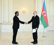 Prezident İlham Əliyev Sudanın ölkəmizdə yeni təyin olunmuş səfirinin etimadnaməsini qəbul edib (FOTO/VİDEO)