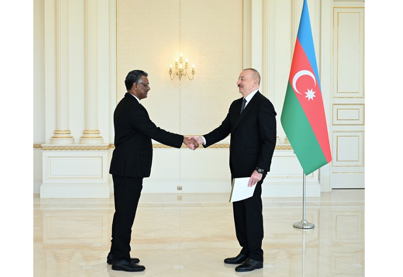 Prezident İlham Əliyev Sudanın ölkəmizdə yeni təyin olunmuş səfirinin etimadnaməsini qəbul edib (FOTO/VİDEO)
