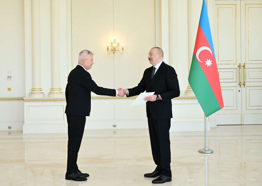 Prezident İlham Əliyev Polşanın ölkəmizdə yeni təyin olunmuş səfirinin etimadnaməsini qəbul edib (FOTO/VİDEO)