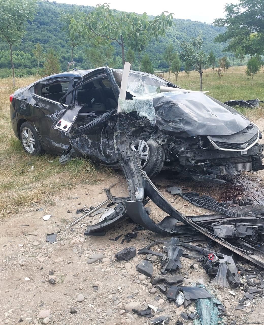 Qusar-Şahdağ yolunda iki avtomobil toqquşdu - Yaralılar var (FOTO)