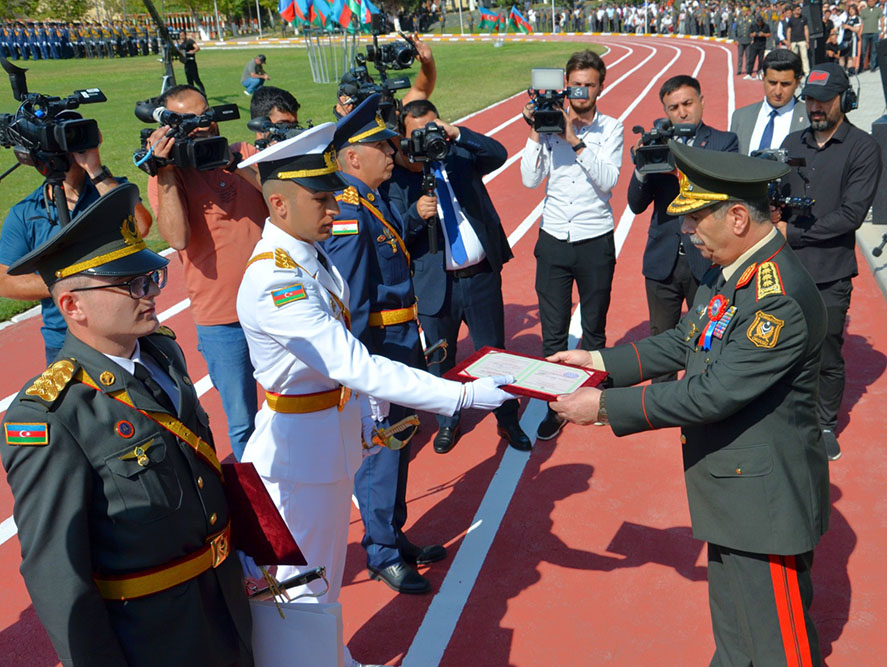 Heydər Əliyev adına Hərbi İnstitutun buraxılış mərasimi keçirilib (FOTO/VİDEO)