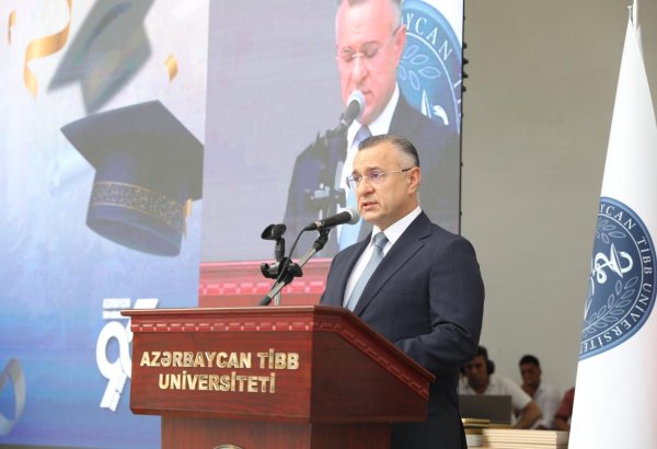 Azərbaycan səhiyyəsi üçün yüksəkixtisaslı kadrların hazırlanması daim prioritetdir - Nazir