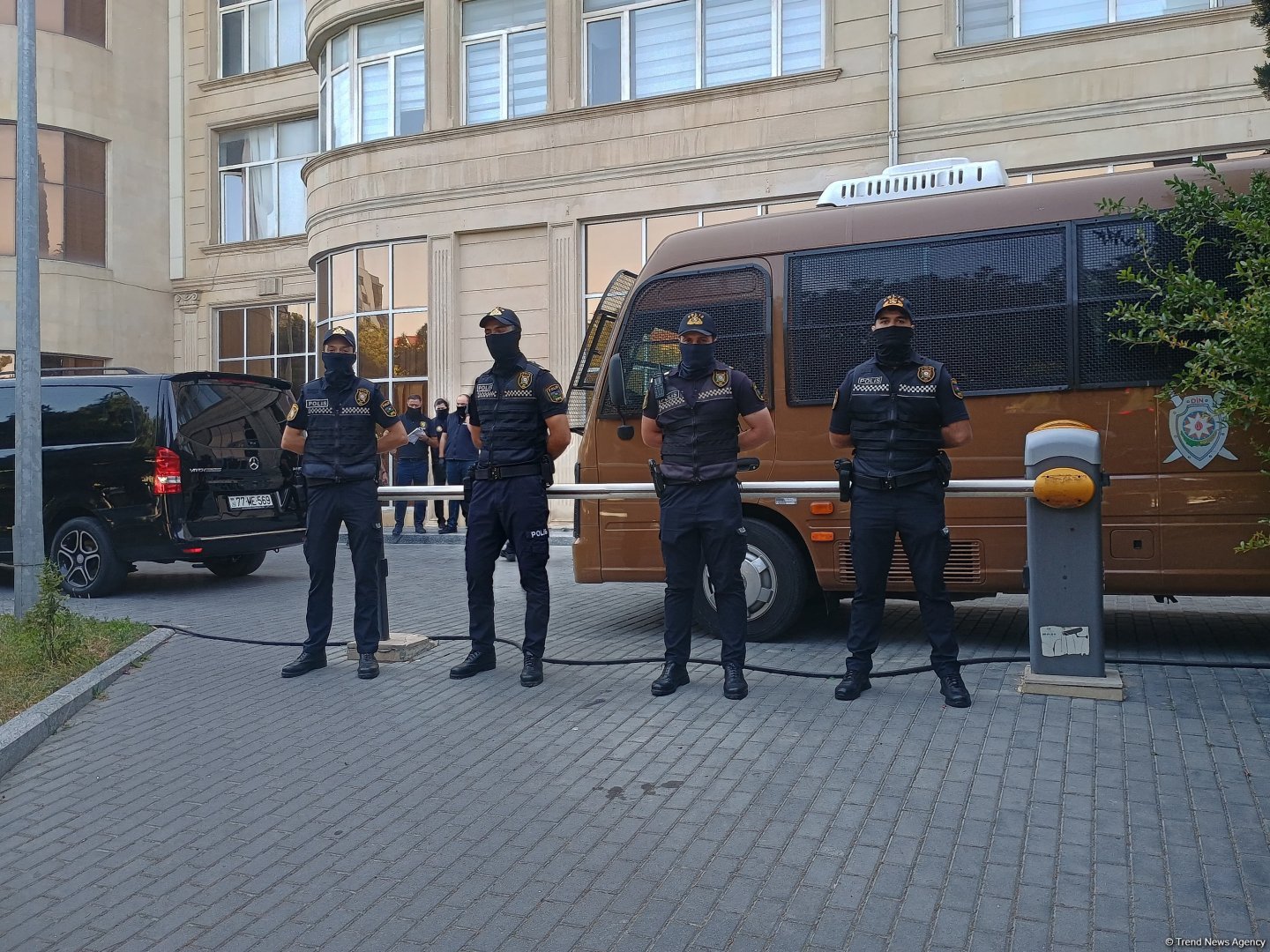 “Sputnik-Azərbaycan”ın ofisində əməliyyat keçirilir - RƏSMİ (FOTO/VİDEO)