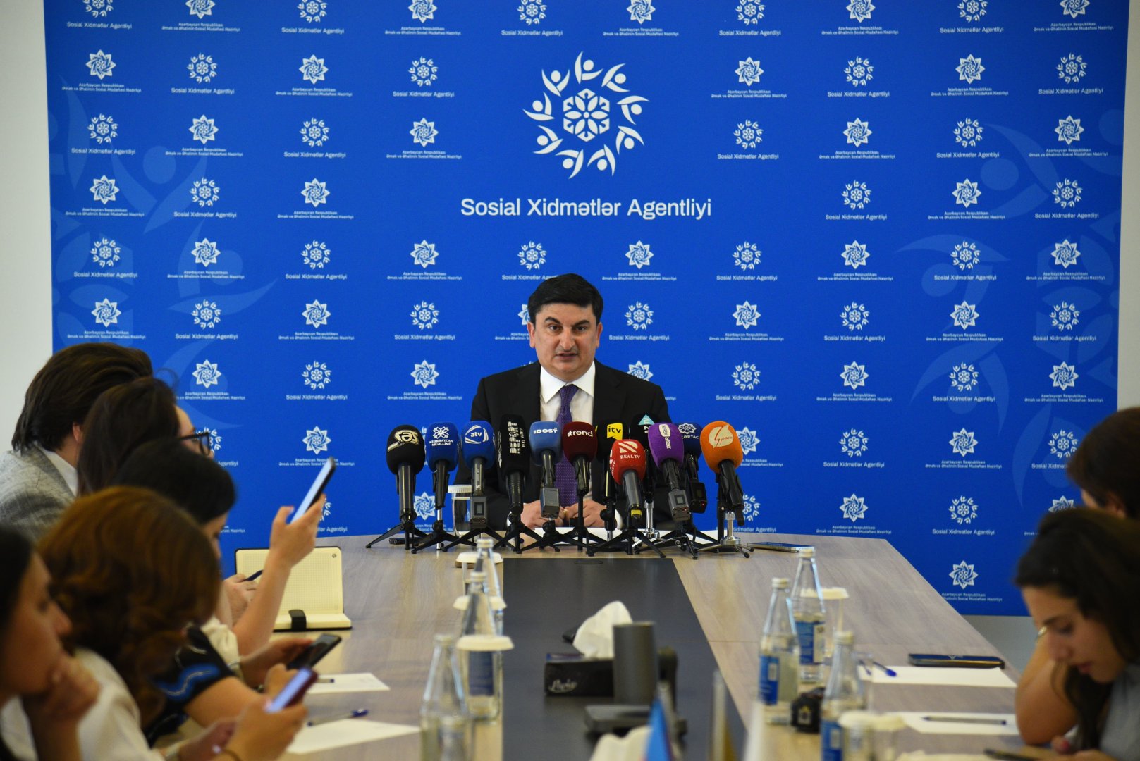 Respublikanın 5 şəhər və rayonunda ahıllar üçün günərzi qayğı mərkəzləri fəaliyyətə başlayıb