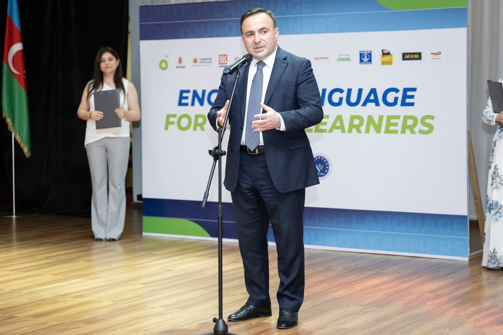bp Bakı və ətraf ərazilərdə ingilis dilini yeni öyrənən gənclərə dəstək məqsədilə təhsil təşəbbüsünü uğurla tamamlayıb (FOTO)
