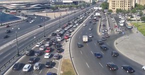 Sürücülərin NƏZƏRİNƏ: Paytaxtın bir sıra yollarında tıxac var - SİYAHI (FOTO)