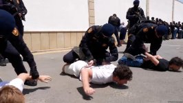 DİN Bakıda əməliyyat keçirdi: Rusiya vətəndaşlarından ibarət iki dəstə yaxalandı (FOTO/VİDEO)