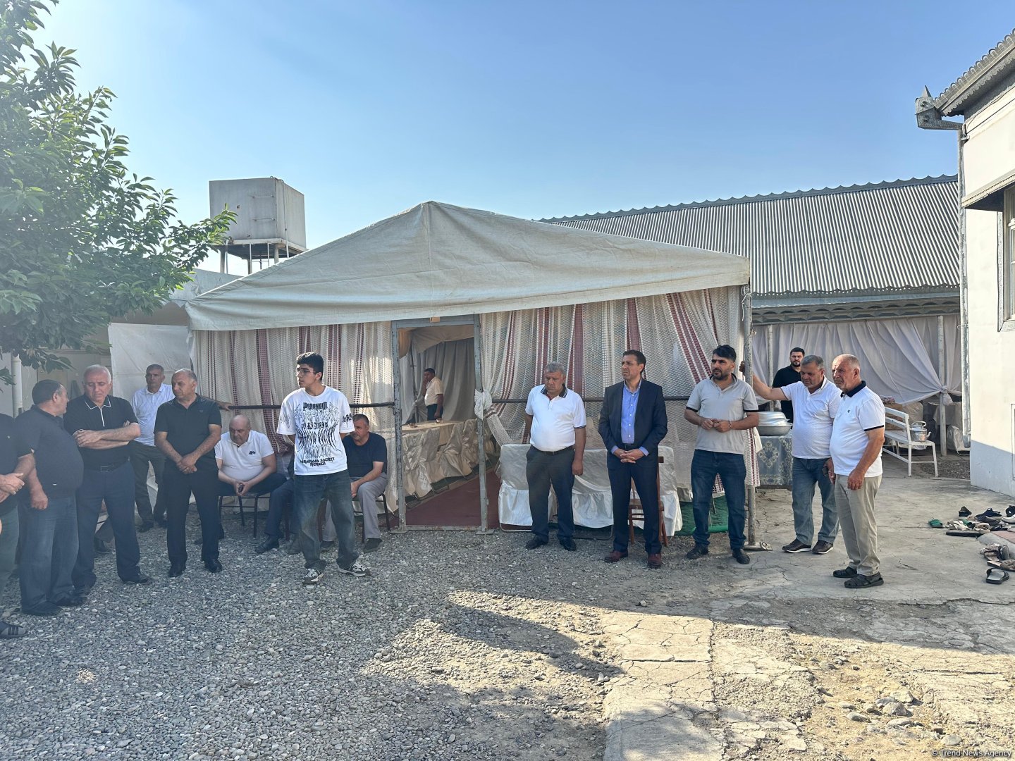 Yekaterinburqda qətlə yetirilən Səfərov qardaşlarının cənazəsi Ağcabədiyə gətirildi (FOTO)
