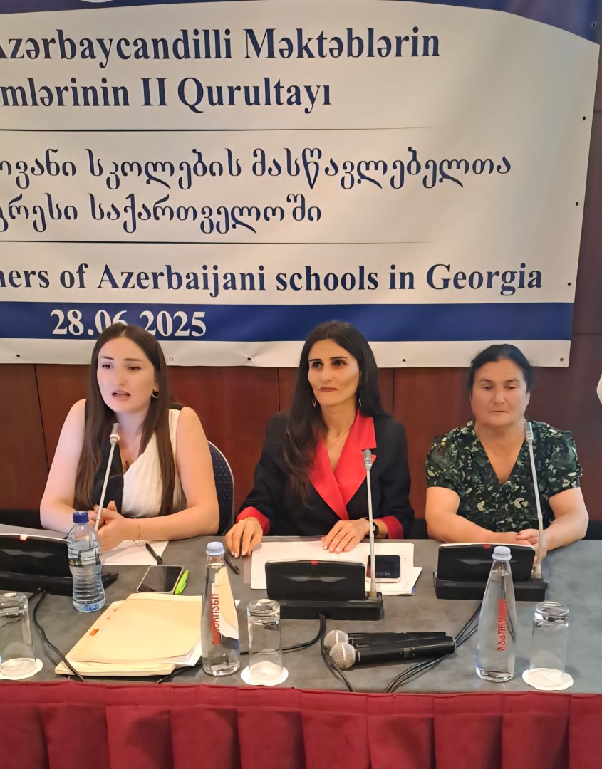Gürcüstanda azərbaycandilli məktəblərin müəllimlərinin ikinci qurultayı keçirilib (FOTO)