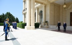 Bakıda Özbəkistan Prezidenti Şavkat Mirziyoyevin rəsmi qarşılanma mərasimi keçirilib (FOTO/VİDEO)