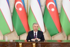 Prezident İlham Əliyev və Prezident Şavkat Mirziyoyev mətbuata bəyanatlarla çıxış ediblər (YENİLƏNİB) (FOTO/VİDEO)