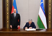Prezidentlər İlham Əliyev və Şavkat Mirziyoyev Özbəkistanın Azərbaycandakı səfirliyinin yeni binasının açılışında iştirak ediblər (YENİLƏNİB) (FOTO/VİDEO)