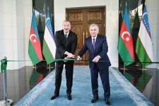 Prezidentlər İlham Əliyev və Şavkat Mirziyoyev Özbəkistanın Azərbaycandakı səfirliyinin yeni binasının açılışında iştirak ediblər (YENİLƏNİB) (FOTO/VİDEO)